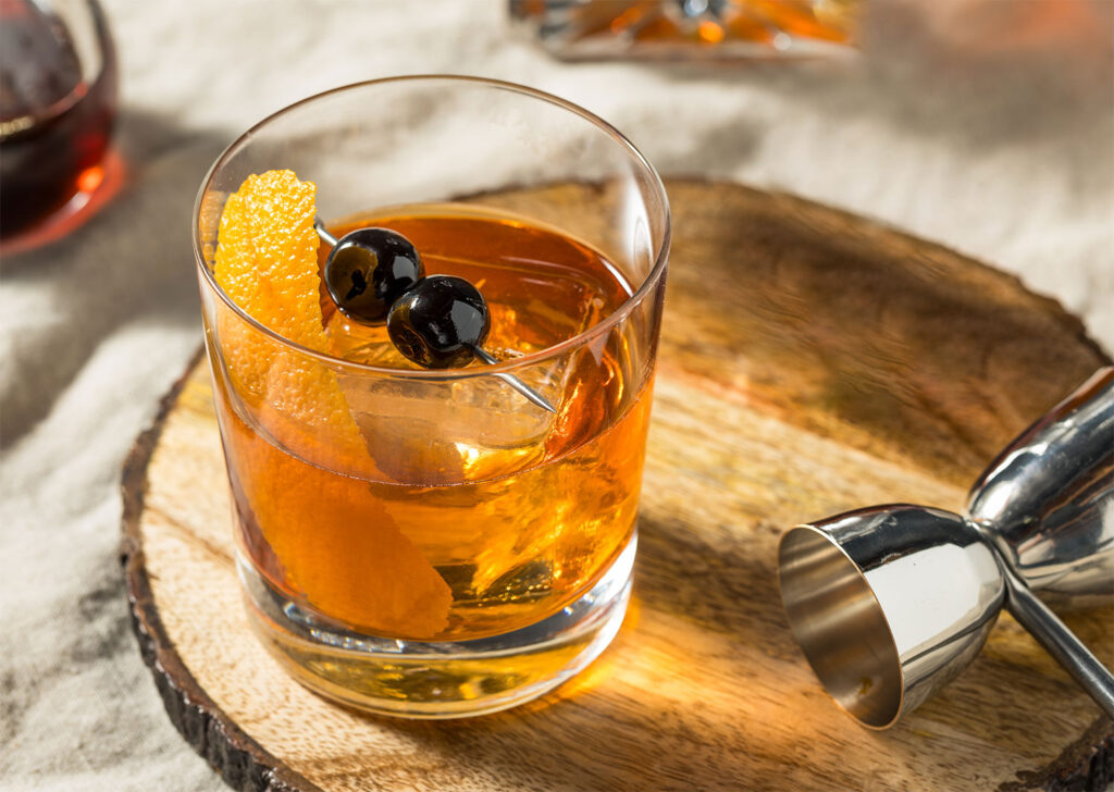 old fashioned cocktail